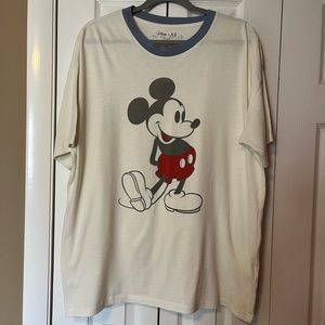 American Eagle Disney Mickey short sleeve shirt